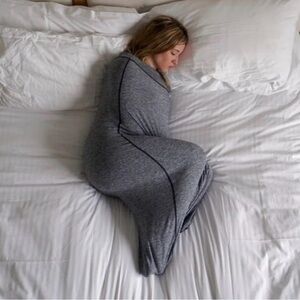 Hug Sleep Graphite Grey, sz Medium without hood